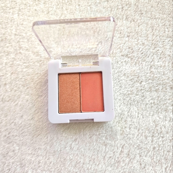 Estate Cosmetics Babygirl Eyeshadow - Picture 1 of 3